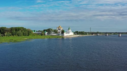 Vue aérienne du monastère d'Ipatievsky à Kostroma