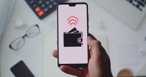 Online-Zahlung vom Smartphone. Online-Shopping-Geschäft. Mobiles Einkaufen. Online-Zahlung mit