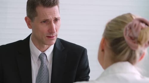 Arbeitssuchender im Vorstellungsgespräch mit dem Manager
