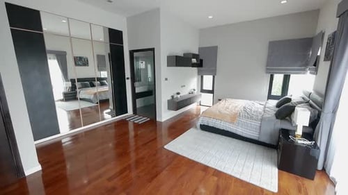 Stylish and Elegance Master Bedroom Decoration Idea