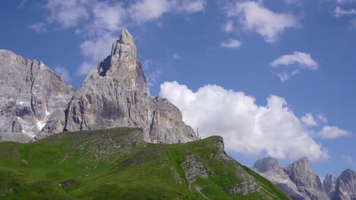Timelapse of the Italian Alps in Summer