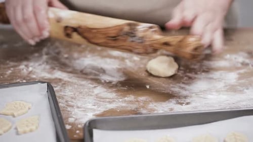 Step by step. Rolling out dough for pie crust.