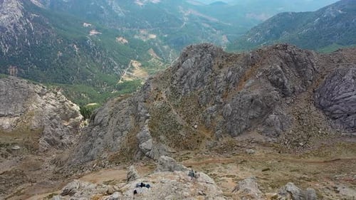 Des montagnes arides filmées sur un Drone Turkey Alanya