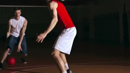 Tricks während des Basketballspiels ausführen