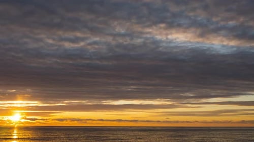 Scenic Sunset Over the Ocean