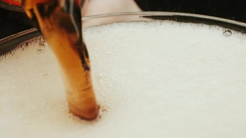 Beverage. Alcohol. Close-up.