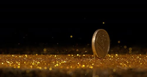 Münze von 1 Euro auf Goldpulver vor schwarzem Hintergrund, Zeitlupe 4K