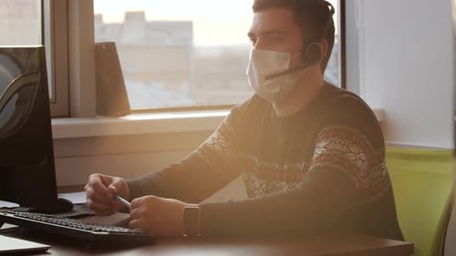 Online-Computertraining während der Coronavirus-Pandemie