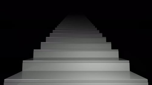 Treppe in einem dunklen Innenraum auf schwarzem Hintergrund