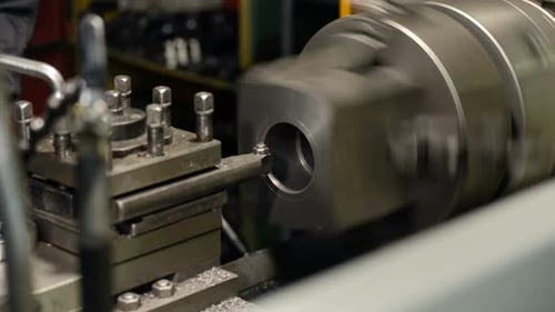 Metal Lathe Cutting Inside of Metal Part