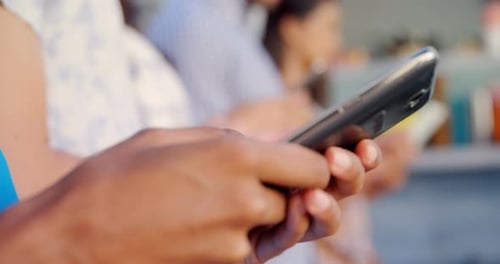 Woman using mobilephone