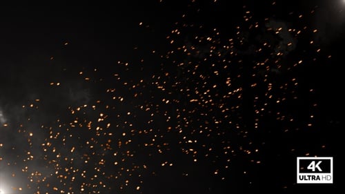 Goldene Feuerpartikel Ember Explosion mit Rauchhintergrund V6