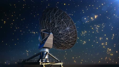 Une seule antenne parabolique tournant autour de son propre pivot dans un espace infini.
HD
