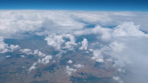 S'élever au-dessus des nuages