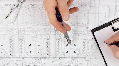 Le
concepteur examine les données du bâtiment le plus complet du bâtiment. Gros plan