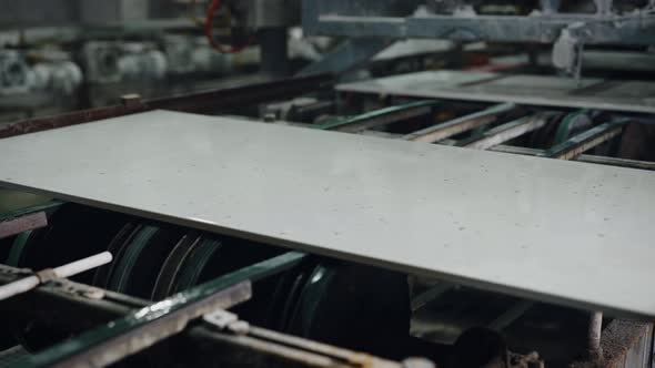 Завод по производству керамической плитки и керамогранита, Стоковые ...