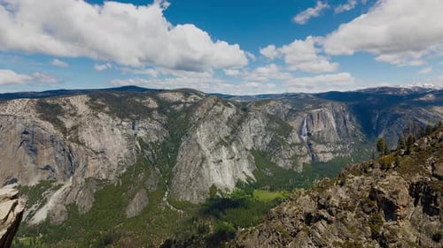 Yosemite Valley Time Lapse