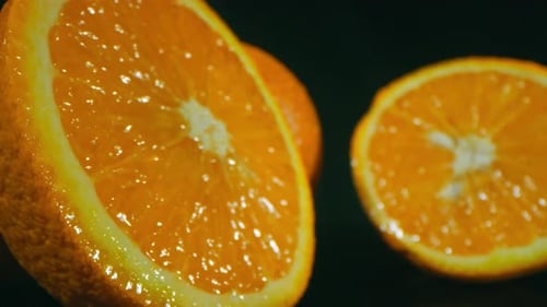 Zoom von Saftigen Orangenhälften