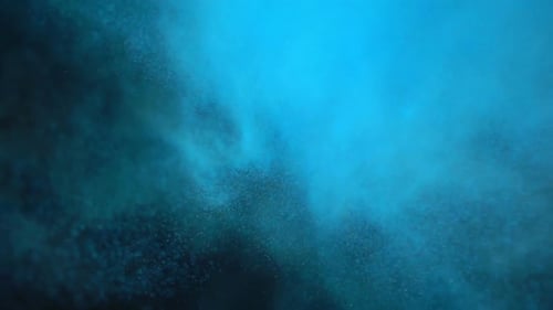 Blaue Pulverlackierung explodiert