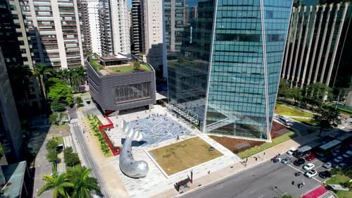 Cartão postal da Avenida Faria Lima do distrito central de São Paulo, Brasil.