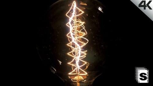 Elektrische Funken in einer Lampe 2