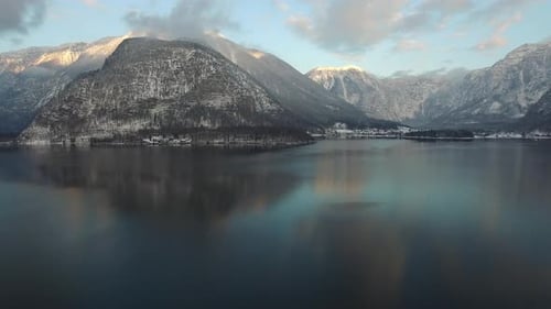 Vue aérienne du lac Hallstatt, Autriche
