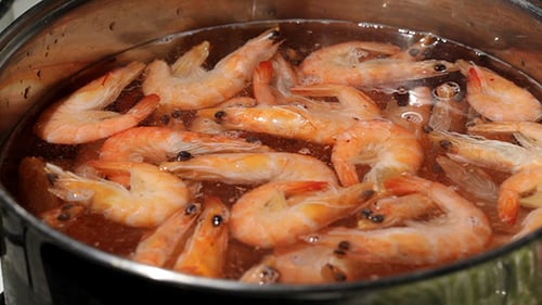 Cooking Delicious Orange Shrimp in Hot Water