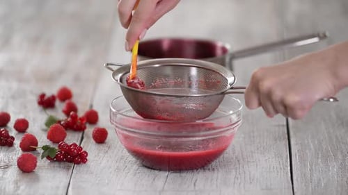 Berry Puree Preparation for Delicious Culinary Creations