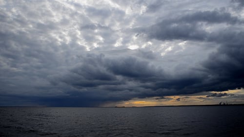 Coming Storm Front (Zeitraffer)
