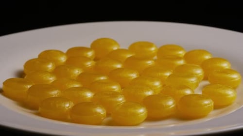 Tir rotatif de bonbons au caramel