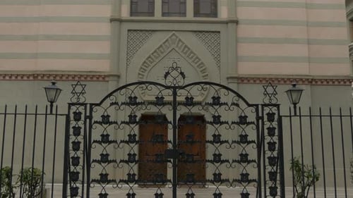 Tilt up of the Synagogue Beth-Yaacov in Geneva