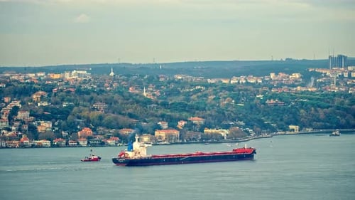 Großes Frachtschiff