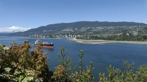 West Vancouver - Ocean Shore - Edificios, playas, parques, montañas, barcos