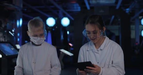 Students Talk About Experiments and Experiments on Alien Beings