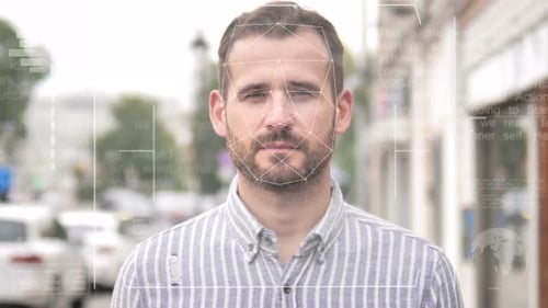 Biometrische Gesichtserkennung, Sicherheitskontrolle des jungen Mannes