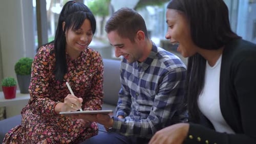 Collaborative Teamwork with Tablet Technology in Office