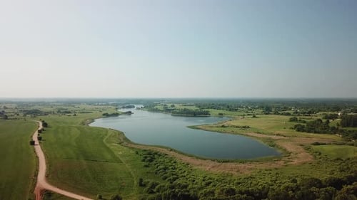 Wunderschöne Landschaft zwischen drei Seen 01