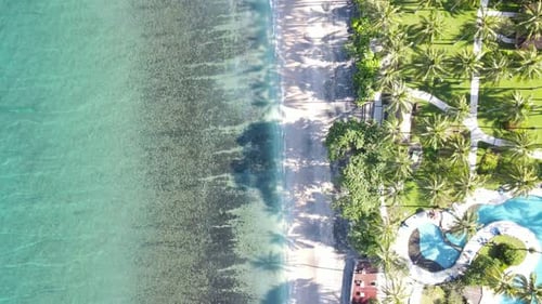 Wellen am Strand