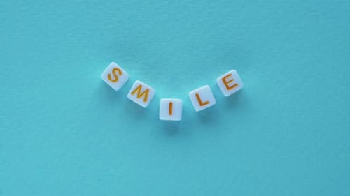 Smile Word Stop Motion Animation GIF Nachricht