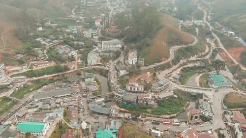 Vue aérienne de la ville de Munnar au Kerala
