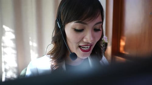 Business woman call center support talking with customer about service