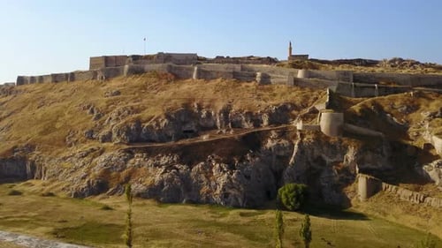 Historische östliche Festung, Van Castle auf Rocky Hill und Moscheen