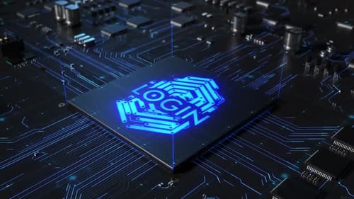 Zentralprozessor auf einer Leiterplatte. Die Beschriftung auf dem Chip-Login