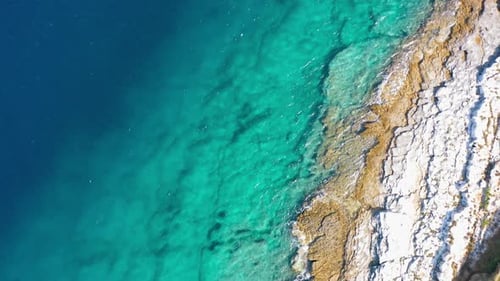 Mittelmeerküste am blauen