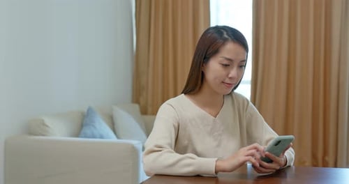 Nutzung des Mobiltelefons durch Hausfrauen