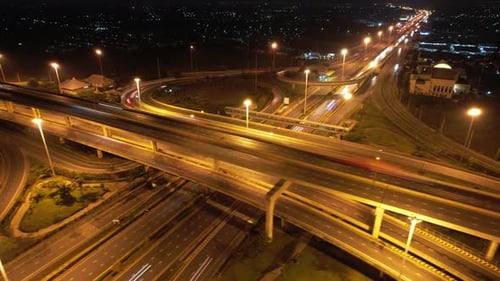 4K : autoroute hyperlapse de métrage pour le concept de transport.