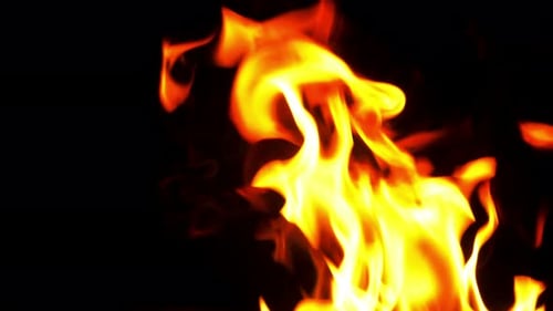 Fogo queima como o inferno