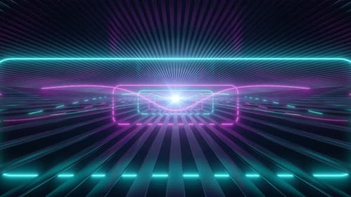 Un faisceau laser au néon rose et bleu brille dans une pièce du tunnel à rayures réfléchissantes - 4K