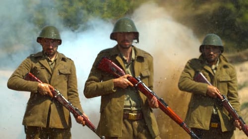 Three soldiers on the battle field, Ultra Slow Motion