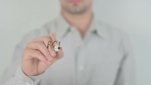 Leistung mit der Hand auf dem Bildschirm schreiben